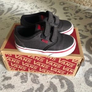 Toddler vans size 6c